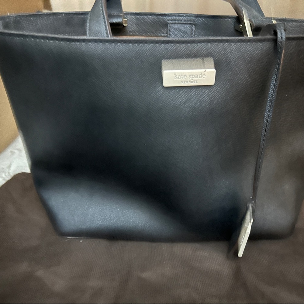kate spade Black Leather Shoulder Bag Sleek Design